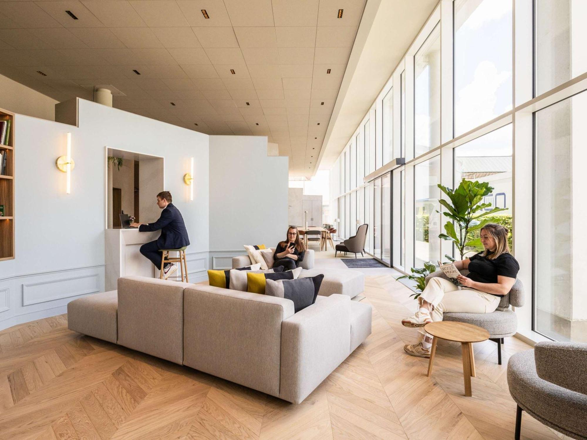 โนโวเทล บรูกเกอ เซนทรุม Hotel บรูจส์ ภายนอก รูปภาพ