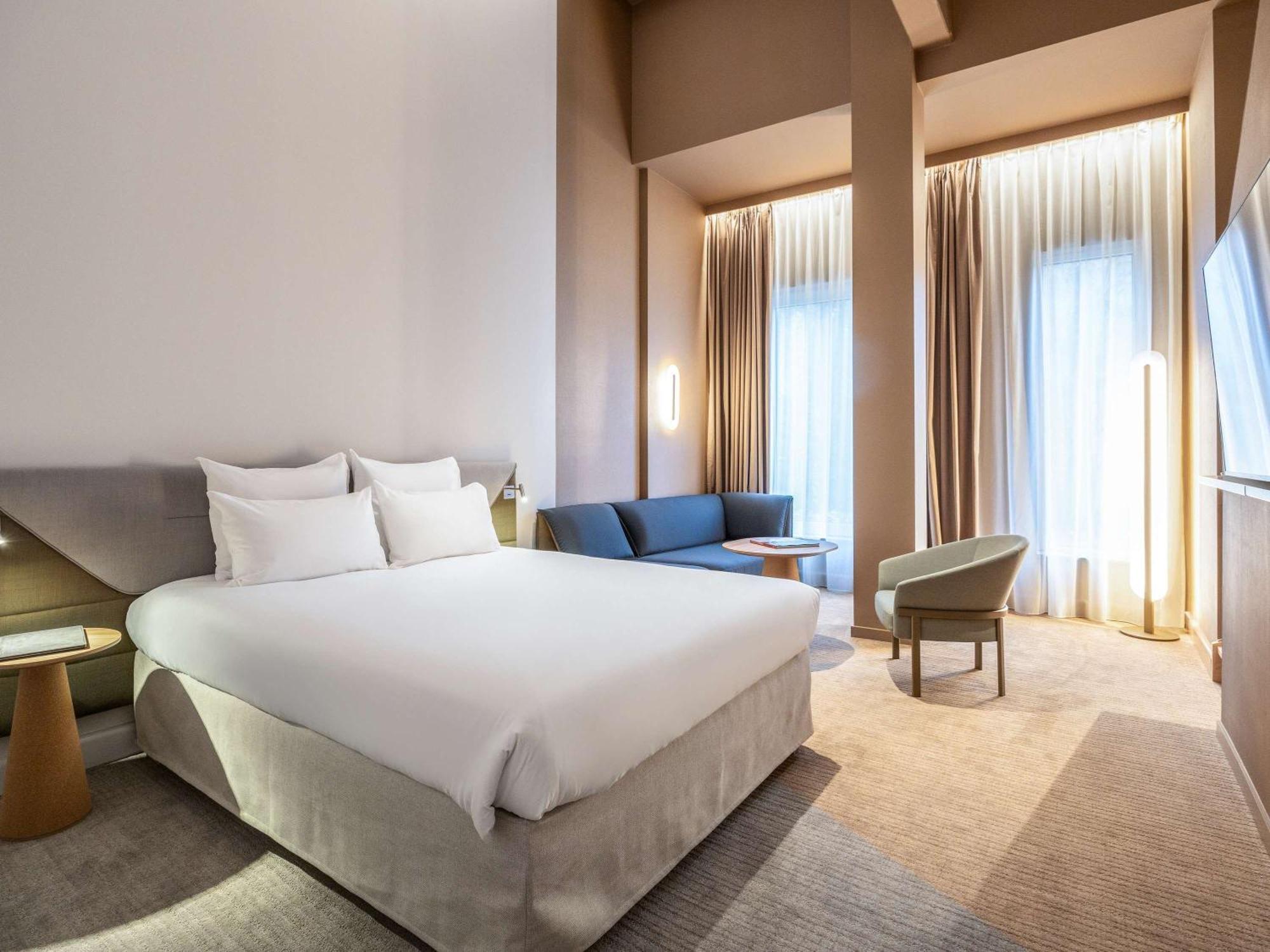 โนโวเทล บรูกเกอ เซนทรุม Hotel บรูจส์ ภายนอก รูปภาพ